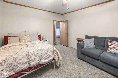 1540 E 900 N Crawfordsville IN 47933