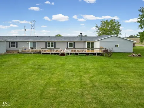 1540 E 900 N Crawfordsville IN 47933