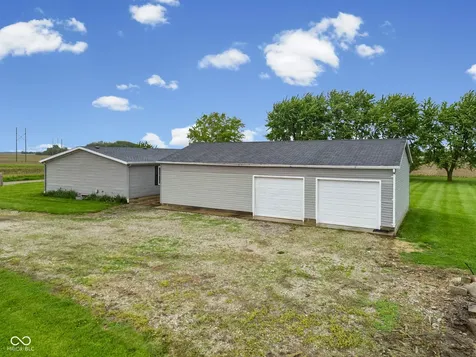 1540 E 900 N Crawfordsville IN 47933
