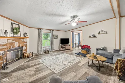 1540 E 900 N Crawfordsville IN 47933