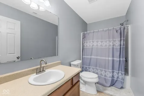 15556 Old Pond Circle Noblesville IN 46060