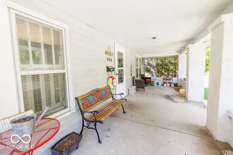 456 W Hillside Avenue Spencer IN 47460