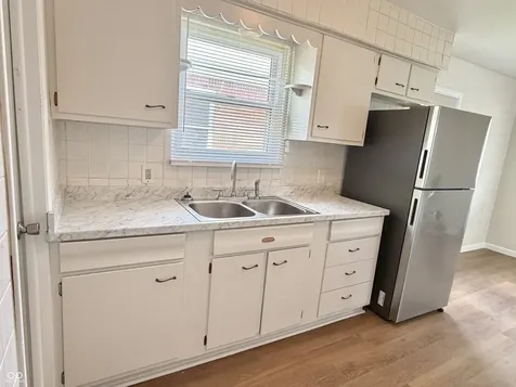 208 N 5th Avenue Beech Grove IN 46107