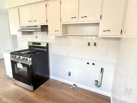 208 N 5th Avenue Beech Grove IN 46107
