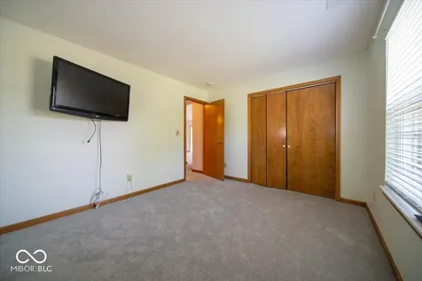 725 Lake Shore Road Franklin IN 46131