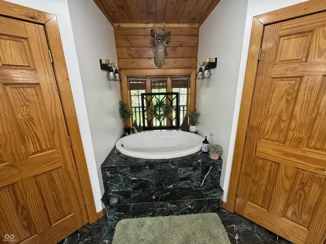 13500 N Summerhill Drive Albany IN 47320