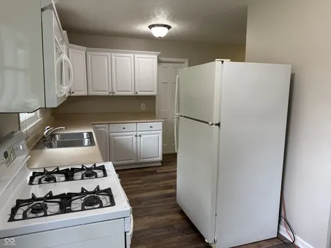 4953 S Missouri Street Indianapolis IN 46217