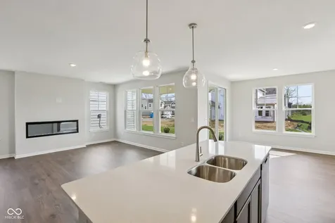 15989 Tharp Woods Drive Fishers IN 46037