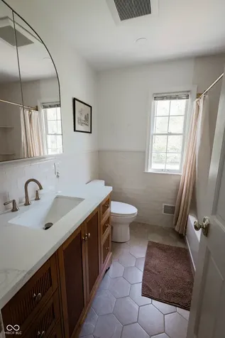 5916 E Pleasant Run Parkway North Drive Indianapolis IN 46219