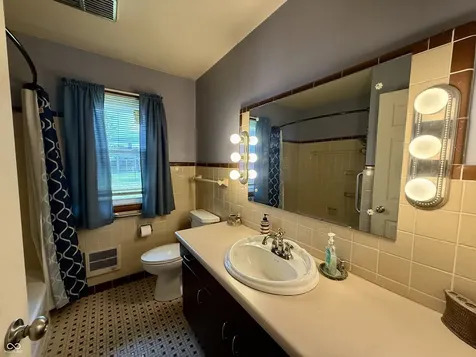 3715 Oakwood Drive Anderson IN 46011