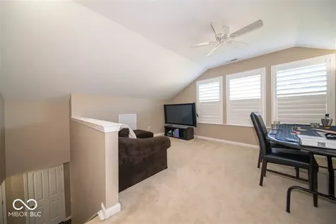 14128 Stoney Shore Avenue Mccordsville IN 46055