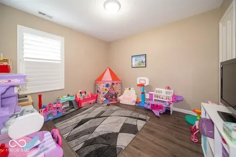 14128 Stoney Shore Avenue Mccordsville IN 46055