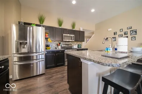 14128 Stoney Shore Avenue Mccordsville IN 46055