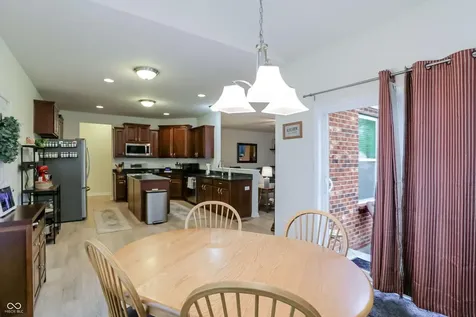 8814 New Heritage Court Indianapolis IN 46239