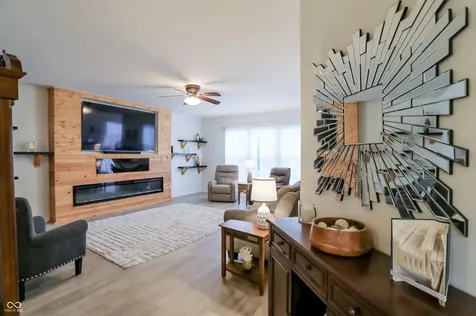 8814 New Heritage Court Indianapolis IN 46239