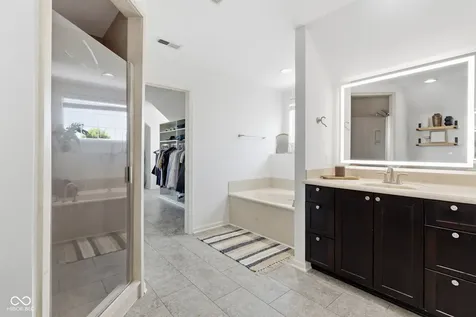 12347 Twyckenham Drive Fishers IN 46037