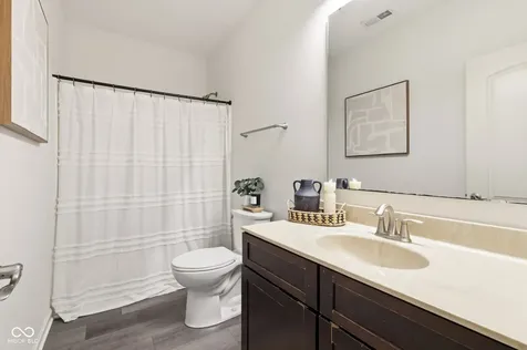 12347 Twyckenham Drive Fishers IN 46037
