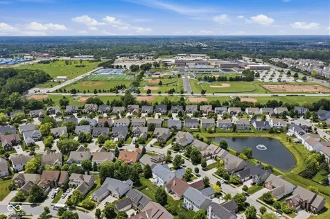 12347 Twyckenham Drive Fishers IN 46037