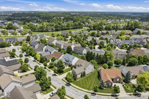 12347 Twyckenham Drive Fishers IN 46037