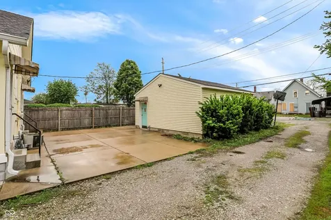 2012 Olive Street Indianapolis IN 46203
