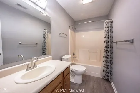 7912 Bitternut Drive Indianapolis IN 46236