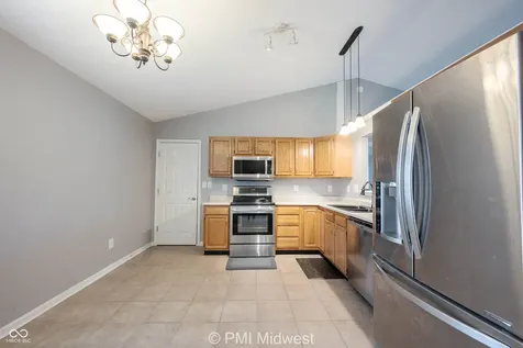 7912 Bitternut Drive Indianapolis IN 46236