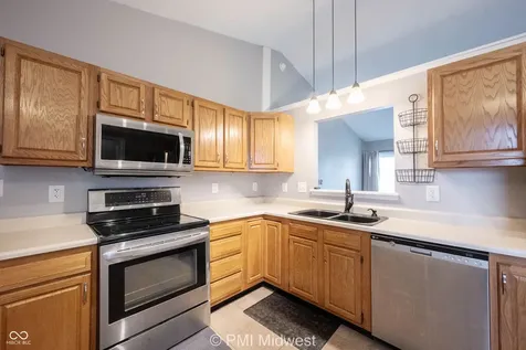 7912 Bitternut Drive Indianapolis IN 46236