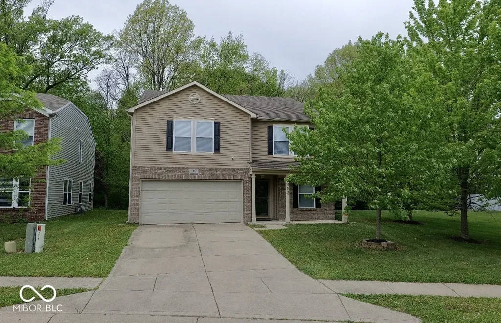 8402 Ligonier Drive Indianapolis IN 46113