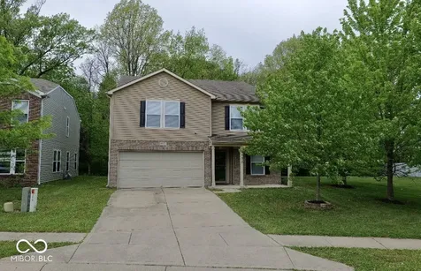 8402 Ligonier Drive Indianapolis IN 46113