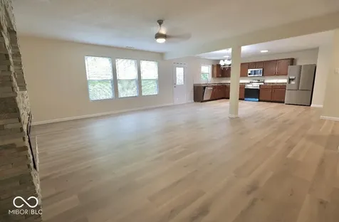 8402 Ligonier Drive Indianapolis IN 46113