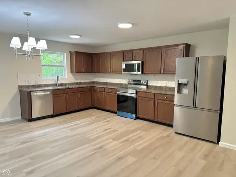8402 Ligonier Drive Indianapolis IN 46113