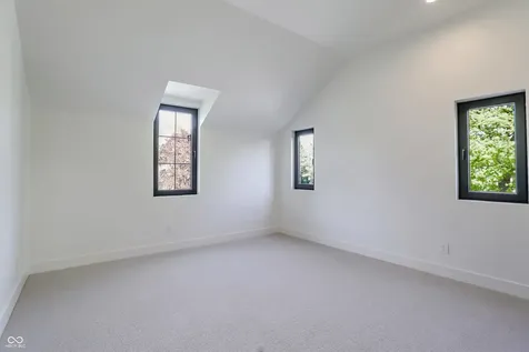 1255 W 161st Street Westfield IN 46074