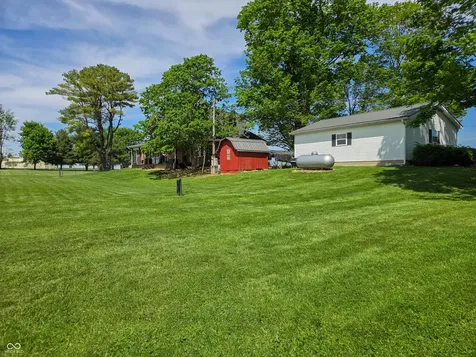 2730 S 1200 E Rockville IN 47872