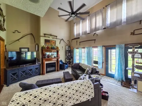 2730 S 1200 E Rockville IN 47872