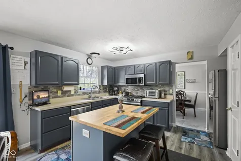 3362 Shore Drive Greenwood IN 46143