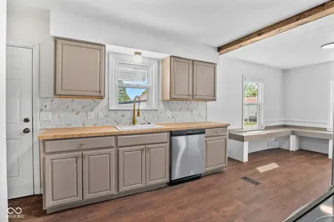 3637 N Lesley Avenue Indianapolis IN 46218