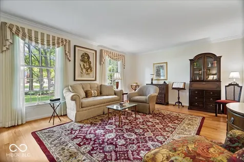 1609 Guildhall Court Indianapolis IN 46260