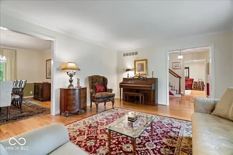 1609 Guildhall Court Indianapolis IN 46260