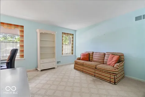 1609 Guildhall Court Indianapolis IN 46260