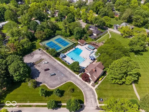1609 Guildhall Court Indianapolis IN 46260