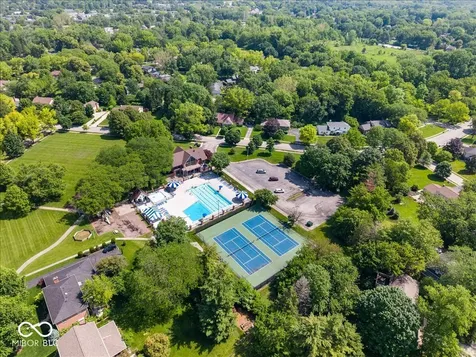 1609 Guildhall Court Indianapolis IN 46260