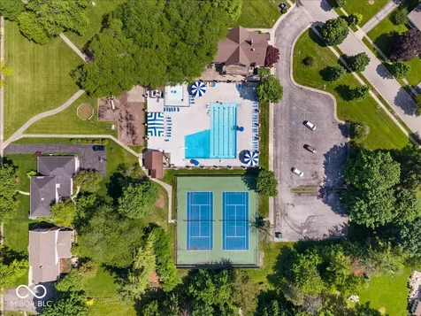 1609 Guildhall Court Indianapolis IN 46260