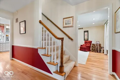 1609 Guildhall Court Indianapolis IN 46260
