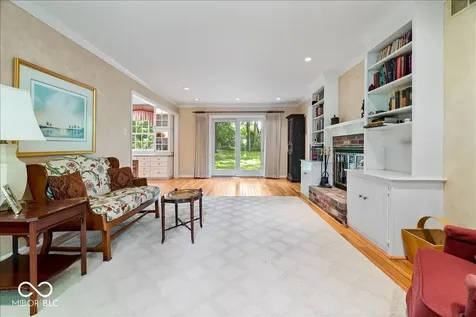 1609 Guildhall Court Indianapolis IN 46260