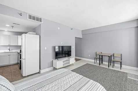 230 E 9th Street Indianapolis IN 46204