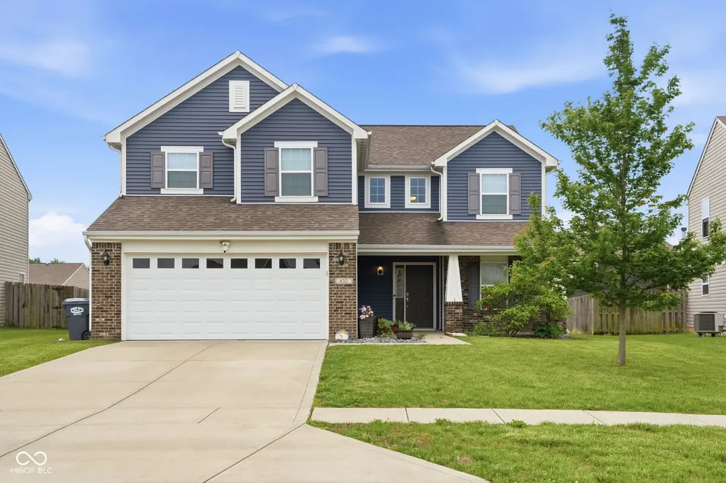 832 Snowberry Run Greenwood IN 46143