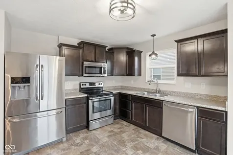 832 Snowberry Run Greenwood IN 46143