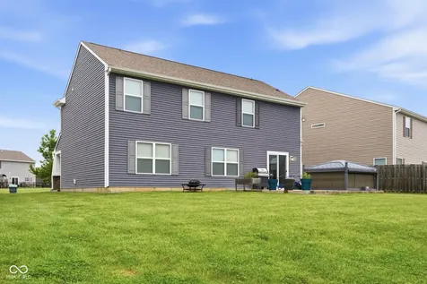 832 Snowberry Run Greenwood IN 46143