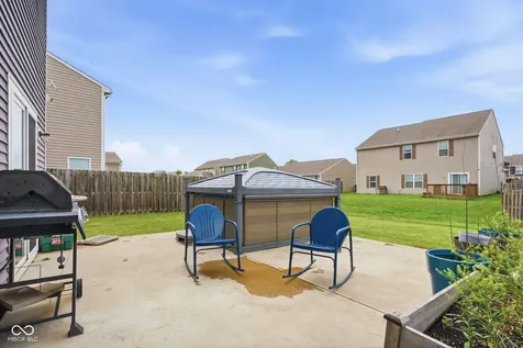 832 Snowberry Run Greenwood IN 46143