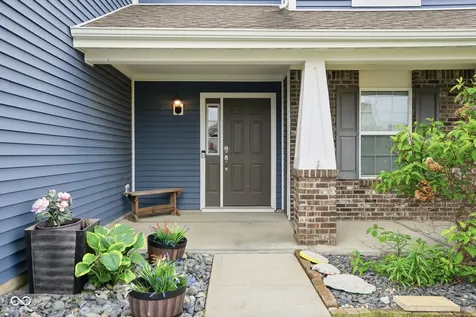 832 Snowberry Run Greenwood IN 46143